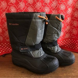 Boys Columbia Snow Boots Size 3 (big kid)